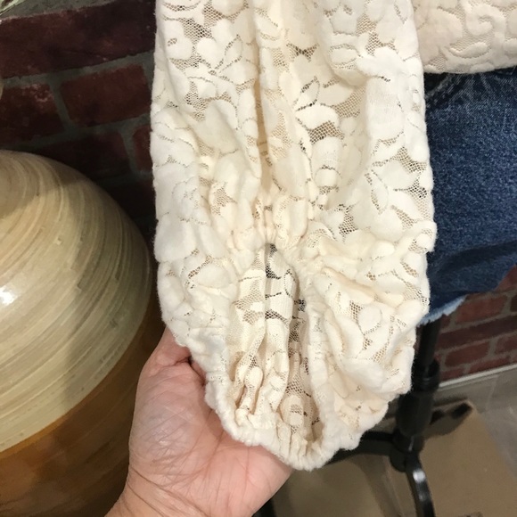 Sz S & L Lace Balloon Sleeve - Picture 6 of 15